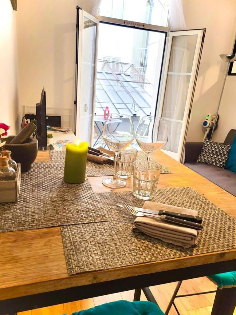 Appartement T1 Centre - Ideal Couple & Amis - Confort - Wifi - Calme - Climatisation - Coin Terrasse Nice